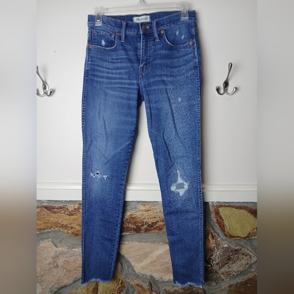 Madewell 9" high rise Skinny Distressed Med Wash Denim Size 26 EUC - Picture 2 of 11
